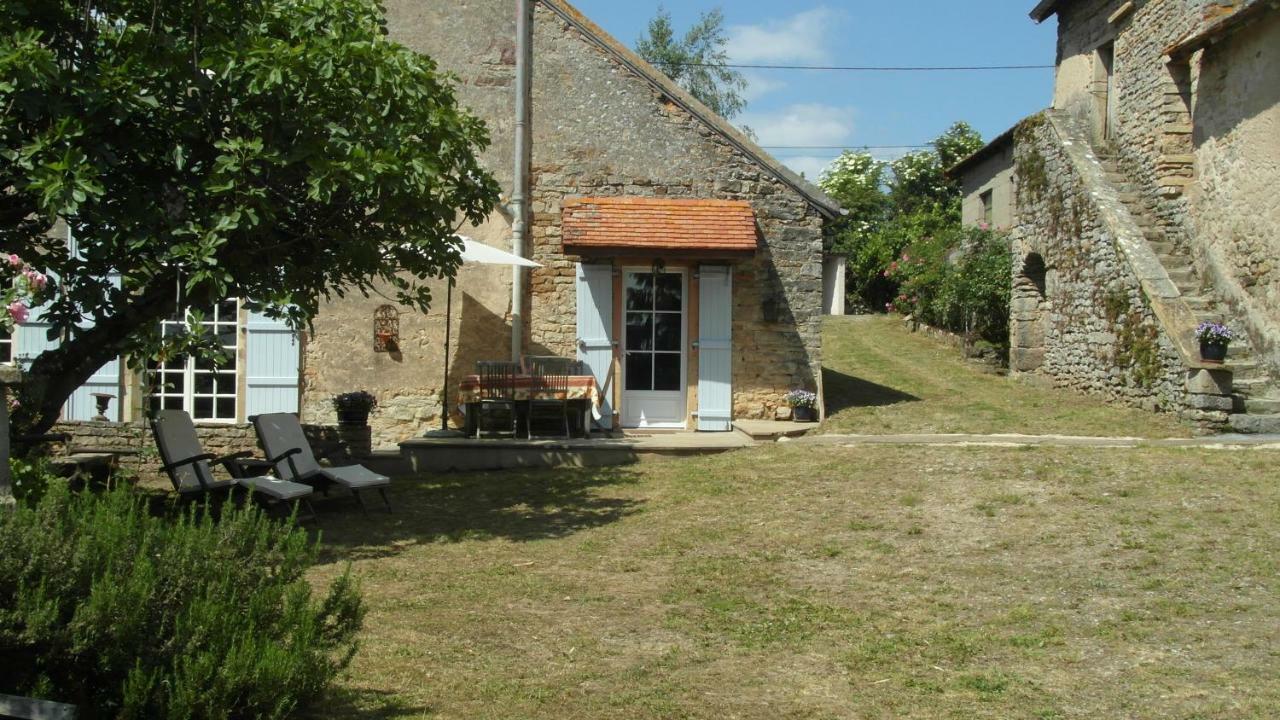 Chatel de Bierre Sigy-le-Châtel Exterior foto